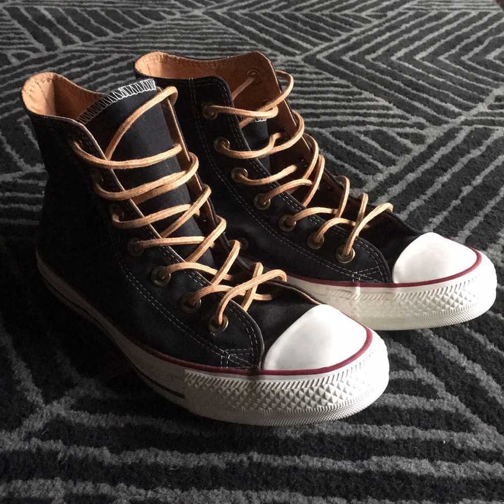 CONVERSE HIGH TOPS BLACK WHITE TAN